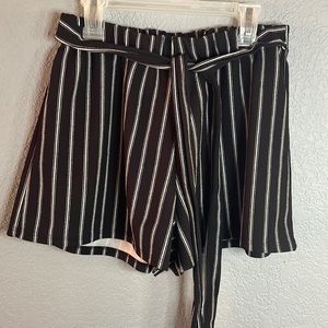 Striped flow shorts with matching fabric belt
